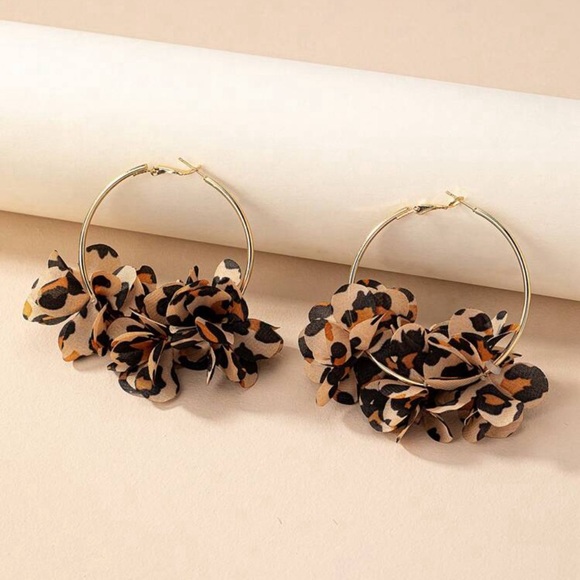 Leopard Print Cloth Flower Gold Hoop Earrings - Picture 2 of 6